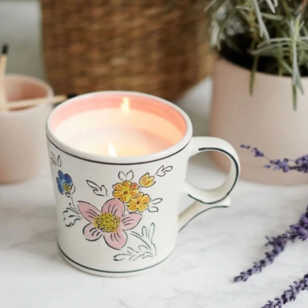 BRAND NEW, Oh So Beautiful Candle Mug Cup 😍